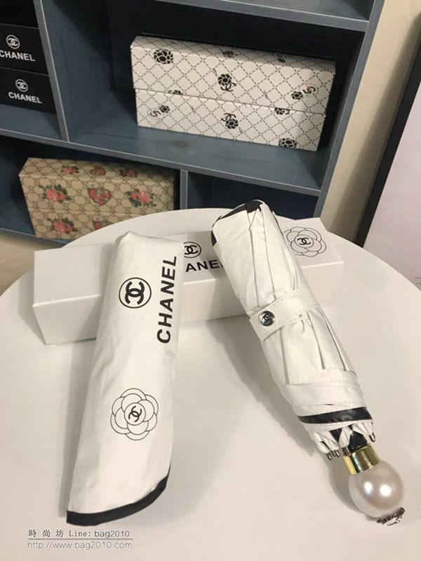 CHANEL香奈兒傘 火爆新款 山茶花搭配經典的香奈兒LOGO 珍珠球手柄 晴雨傘 防曬隔熱 防紫外線  zm1058